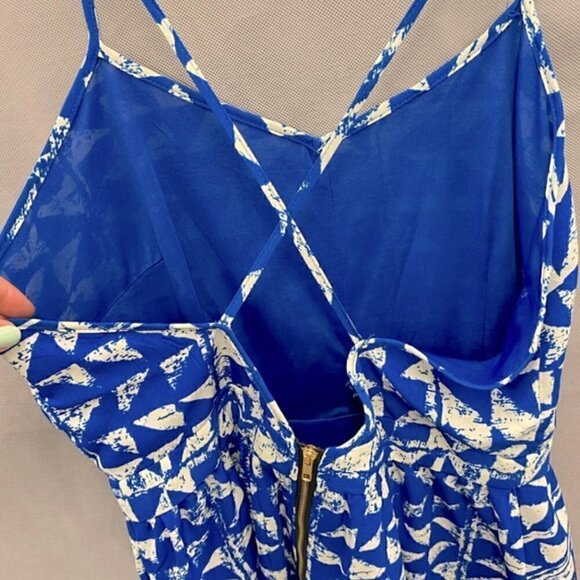 Francesca's Collections Mini Dress M Printed Backless Cross Strap Blue Party - Picture 3 of 10